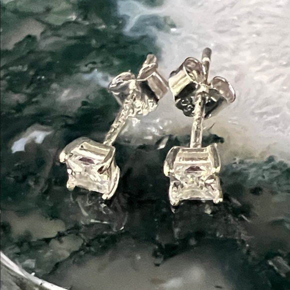Vintage 925 Sterling Silver CZ Stud Earrings - Picture 3 of 11